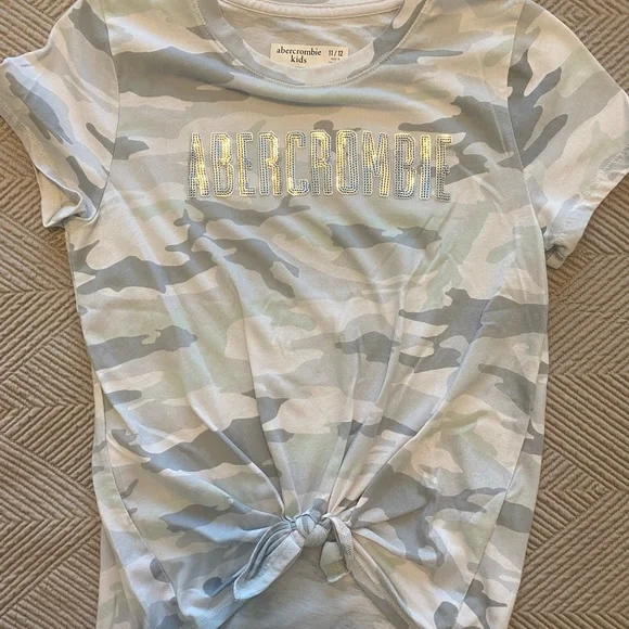 Abercrombie Kids Shirts Sweatshirts Tank Assorted Girls 9/10 and 11/12 Used - Picture 4 of 16